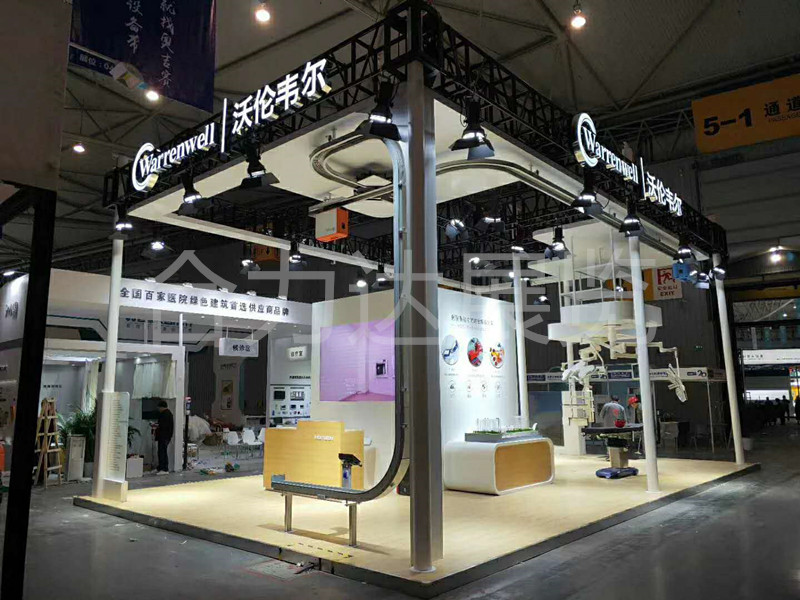 成都展台搭建分享如何增加展台空间感